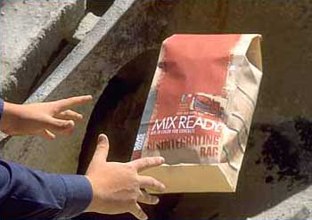 Davis Colors Mix-Ready Bags of Concrete Pigment